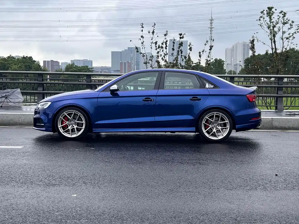 Audi S3 — миниатюра 4