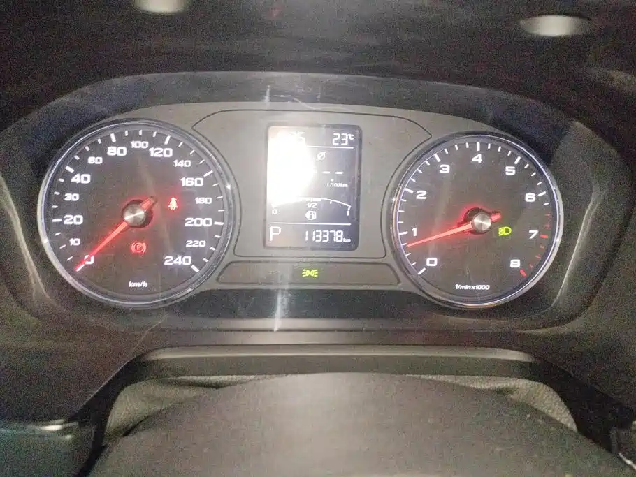Roewe RX5 — миниатюра 14