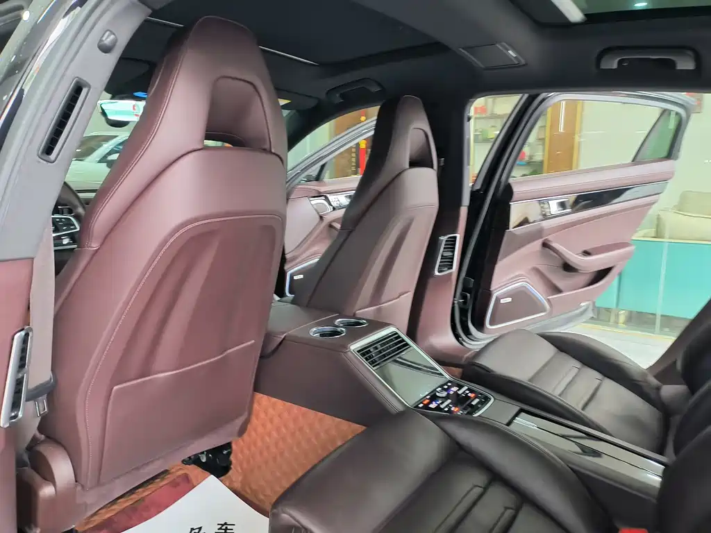 Porsche Panamera — миниатюра 10