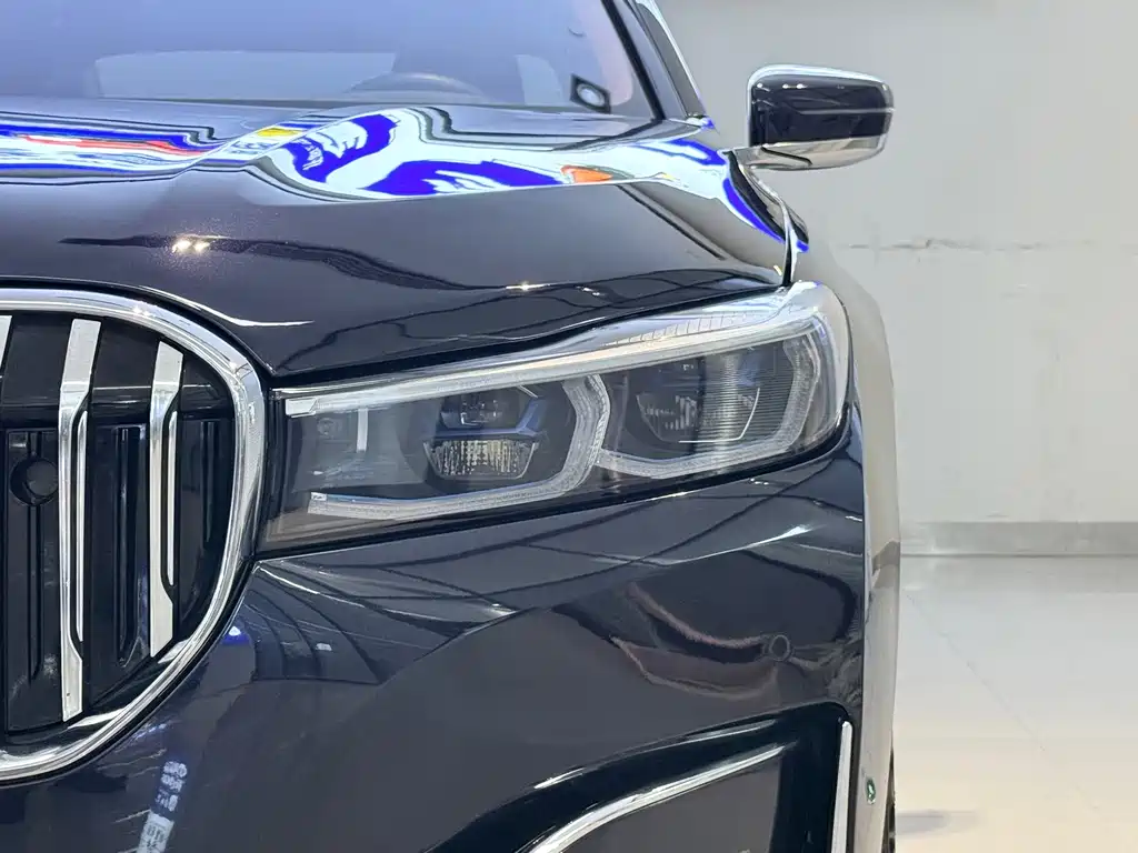 BMW 7 Series — миниатюра 4