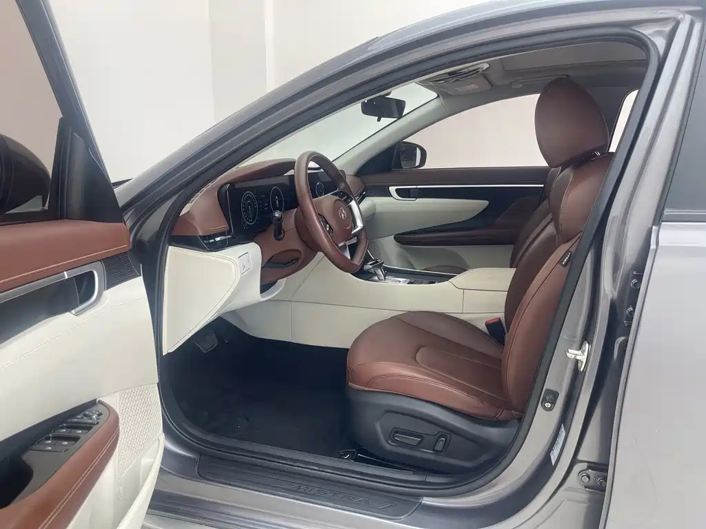 Hyundai Mistra — миниатюра 13
