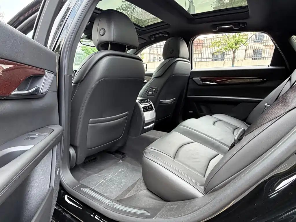 Cadillac CT6 — миниатюра 8