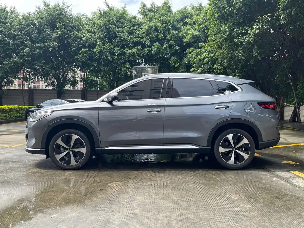 BYD PLUS New Energy — миниатюра 7