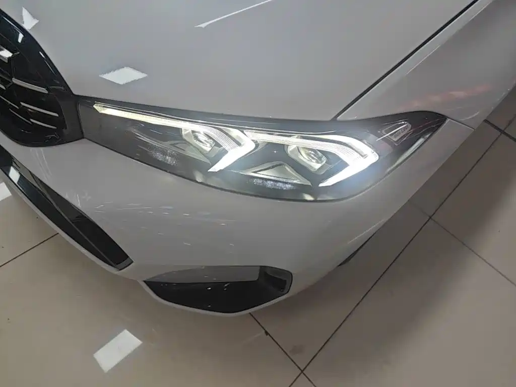 BMW 3 Series — миниатюра 24