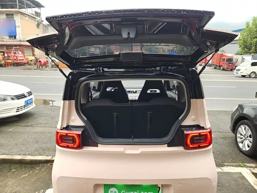 Wuling MINIEV — миниатюра 19