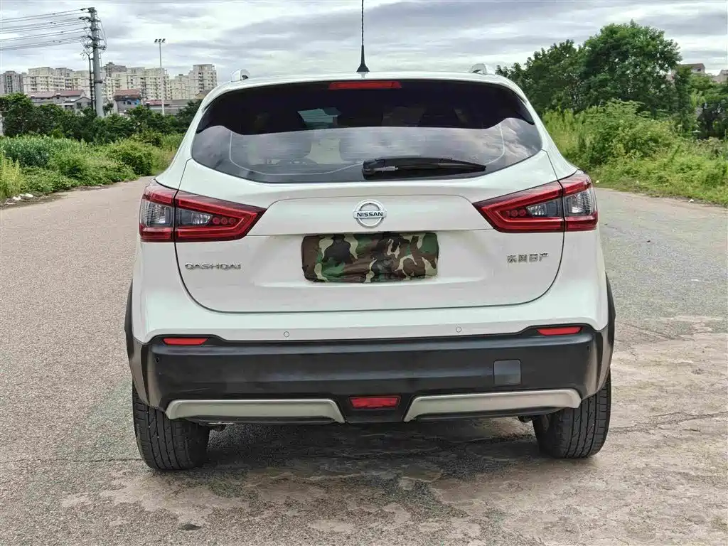 Nissan Qashqai — миниатюра 8
