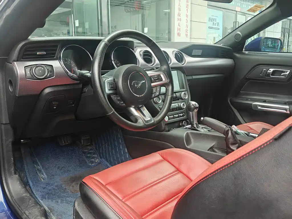 Ford Mustang — миниатюра 3