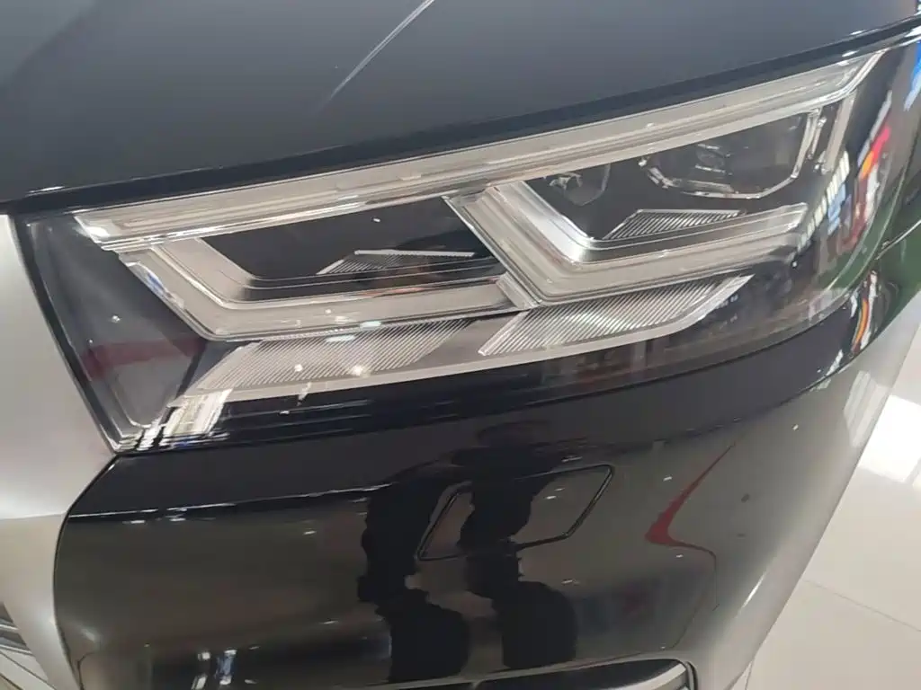 Audi Q5L — миниатюра 24