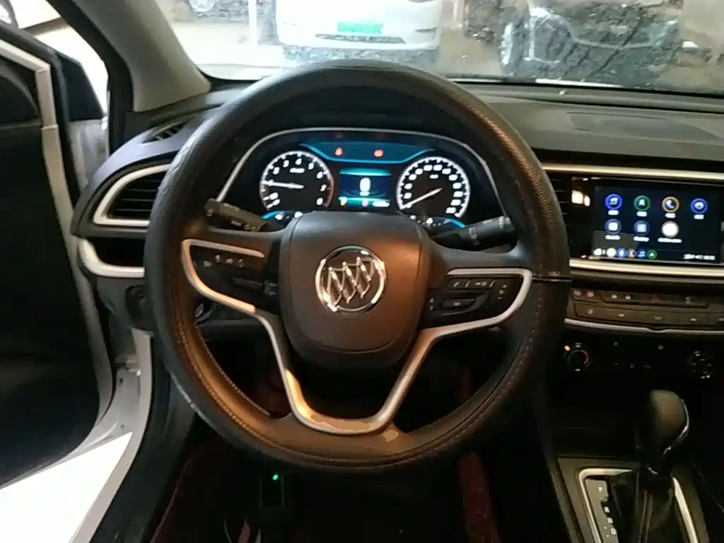 Buick Excelle — миниатюра 11