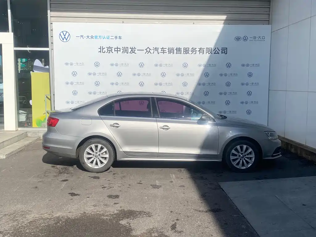 Volkswagen Sagitar — миниатюра 12