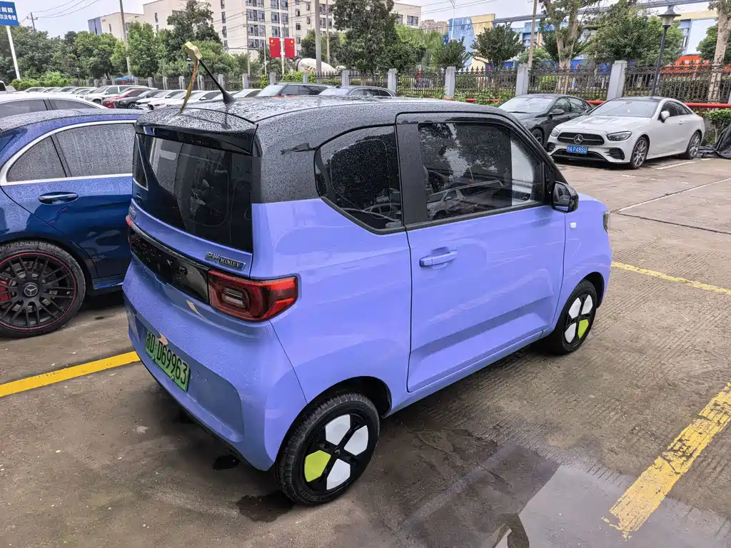 Wuling MINIEV — миниатюра 5