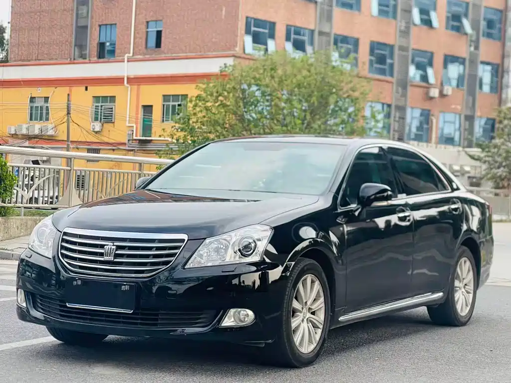 Toyota Crown 2010