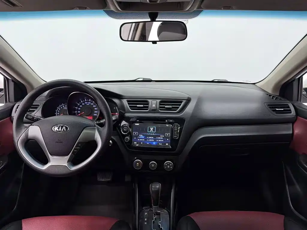 Kia K2 — миниатюра 10