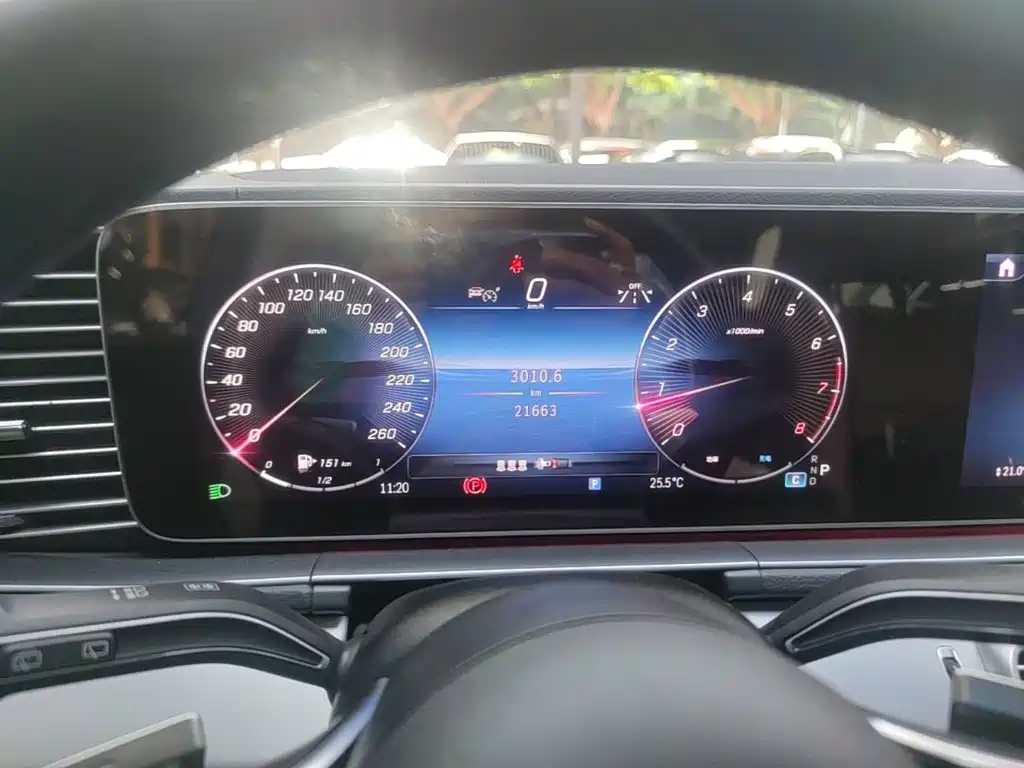 Mercedes-Benz GLE (Import) — миниатюра 12