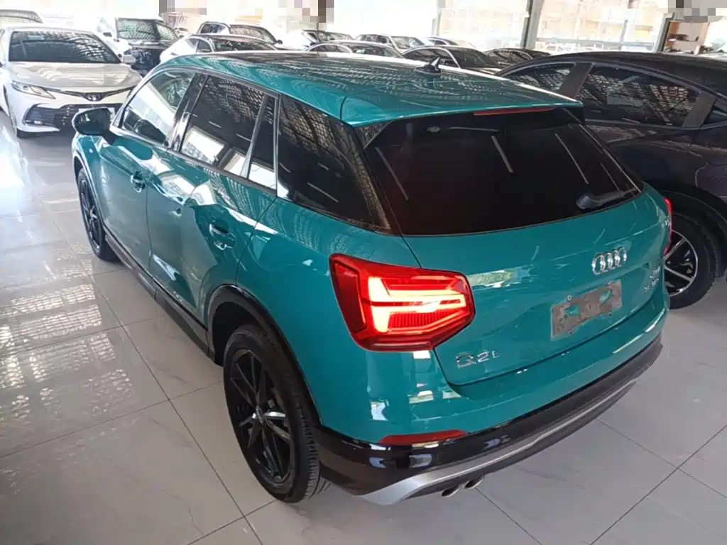 Audi Q2L — миниатюра 5