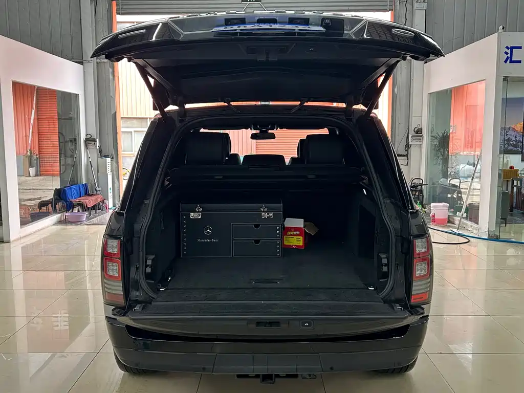 Land Rover Range Rover — миниатюра 13