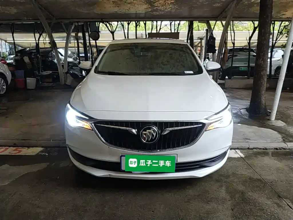 Buick Excelle — миниатюра 3