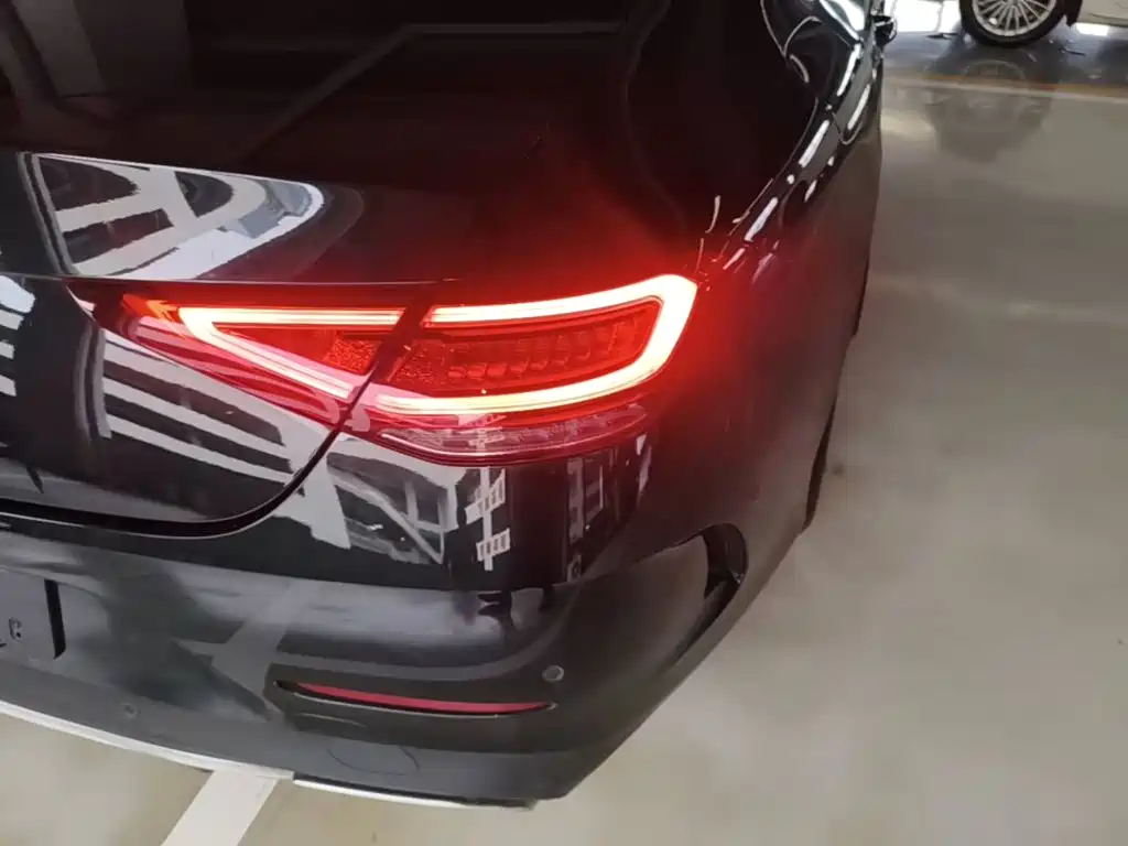 Mercedes-Benz CLS — миниатюра 8