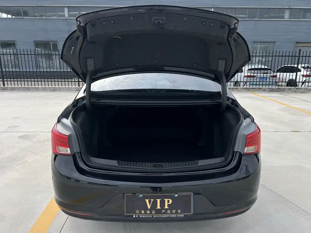 Buick Verano — миниатюра 7