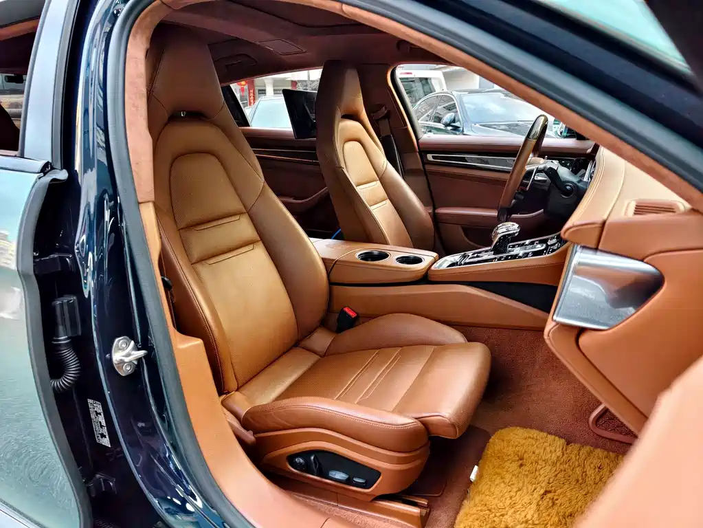 Porsche Panamera — миниатюра 8