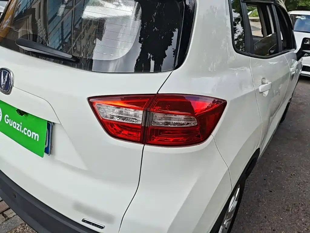 Changan CS15 — миниатюра 8