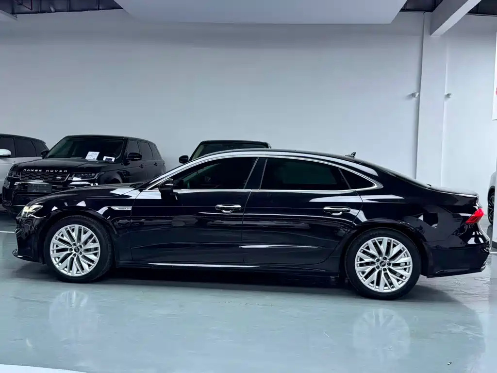 Audi A7L — миниатюра 5
