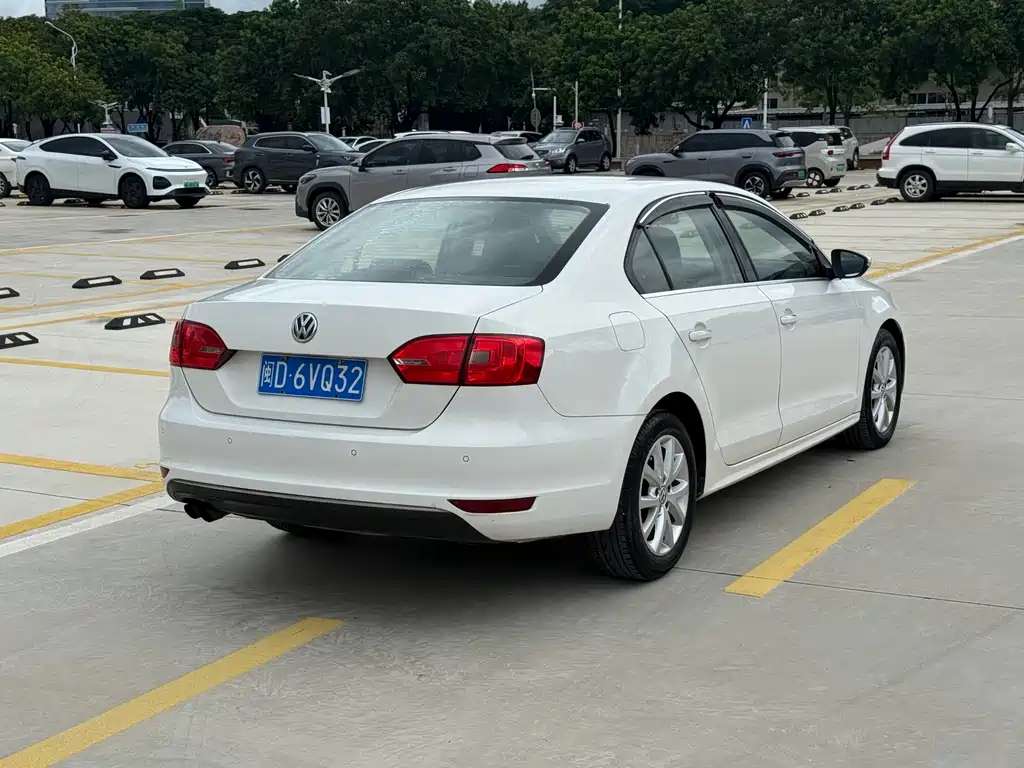 Volkswagen Sagitar — миниатюра 6