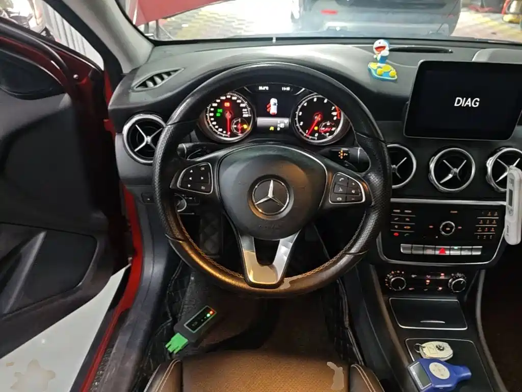 Mercedes-Benz GLA — миниатюра 11