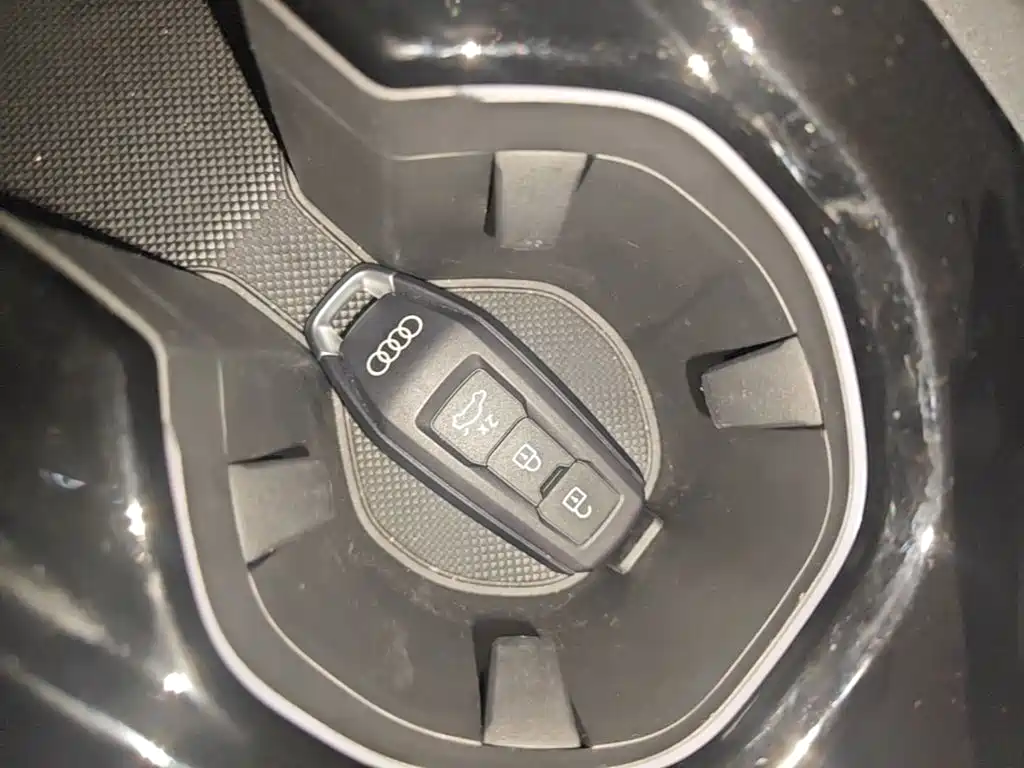 Audi Audi A5L — миниатюра 9