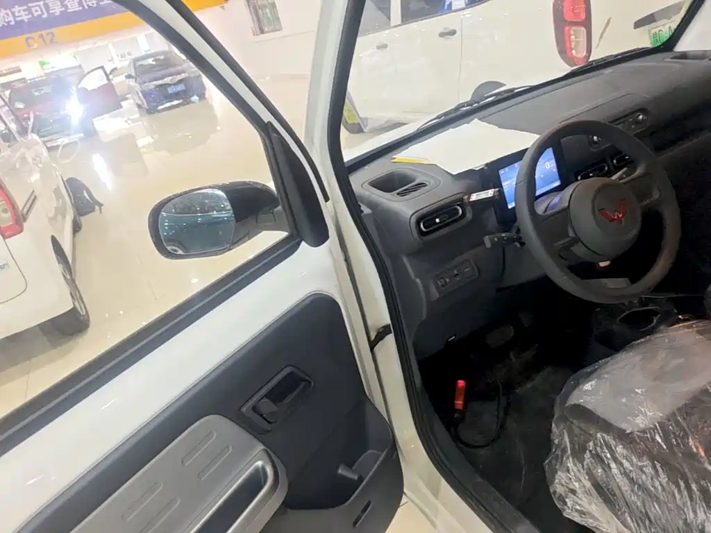 Wuling Zhiguang EV — миниатюра 16