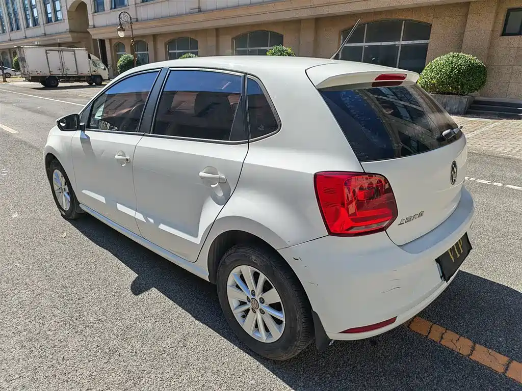 Volkswagen Polo — миниатюра 5