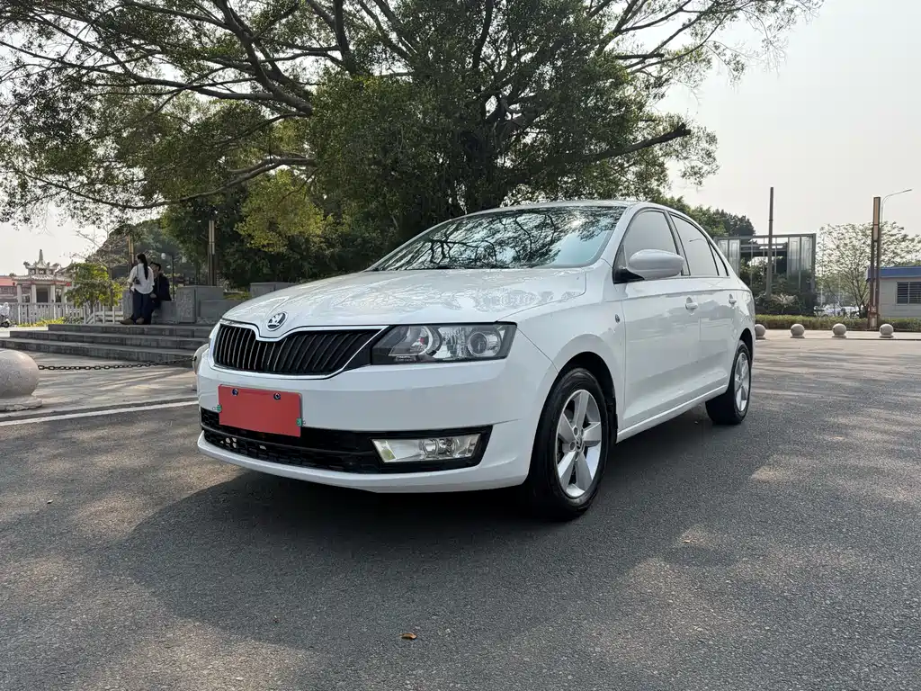 Купить Skoda Rapid