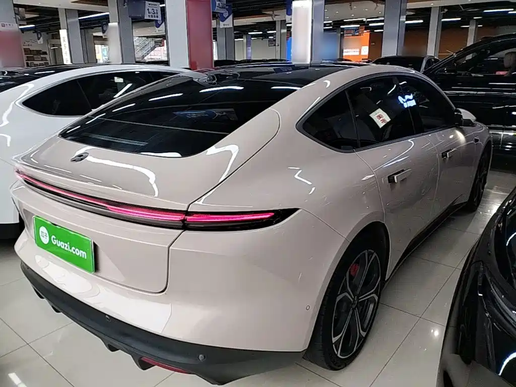 NIO ET5 — миниатюра 7