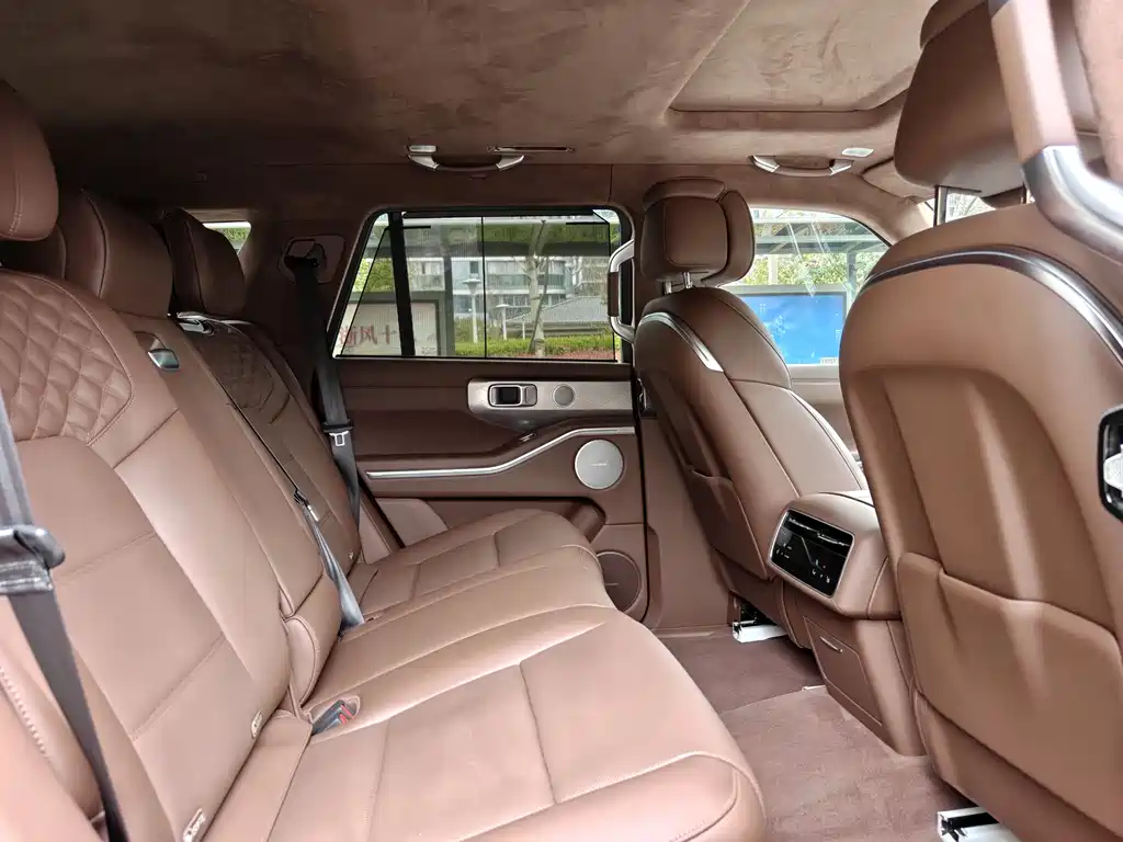 TANK TANK 700 NEW ENERGY