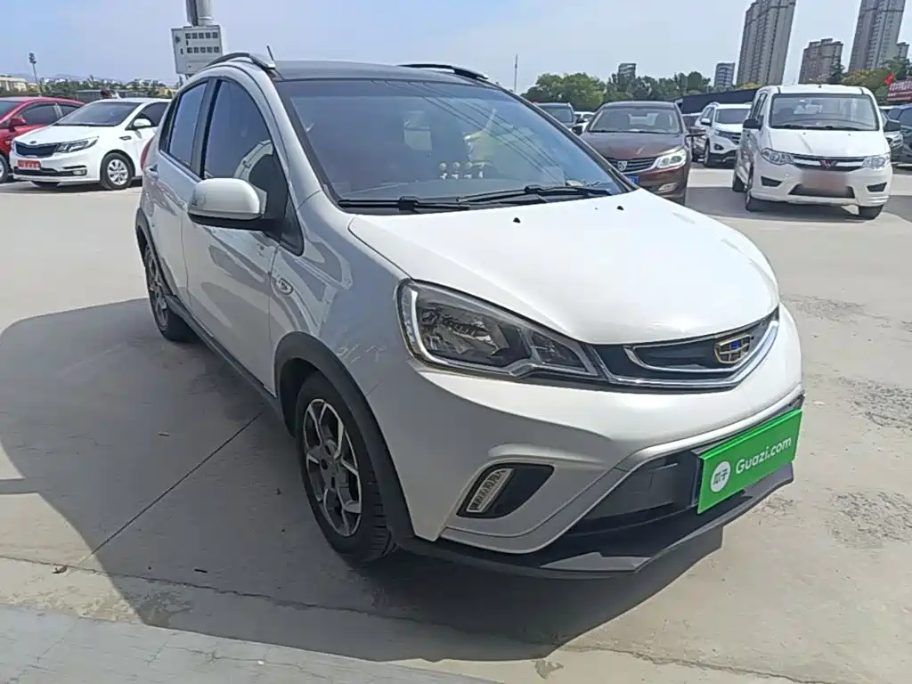 Geely Vision X1 — миниатюра 4