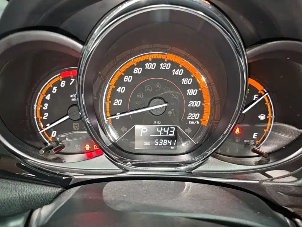 Toyota Yaris L — миниатюра 12