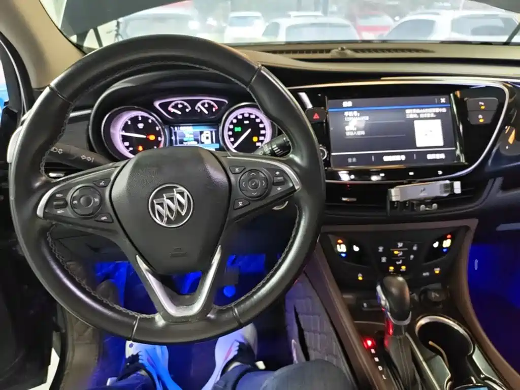 Buick Envision Plus — миниатюра 10