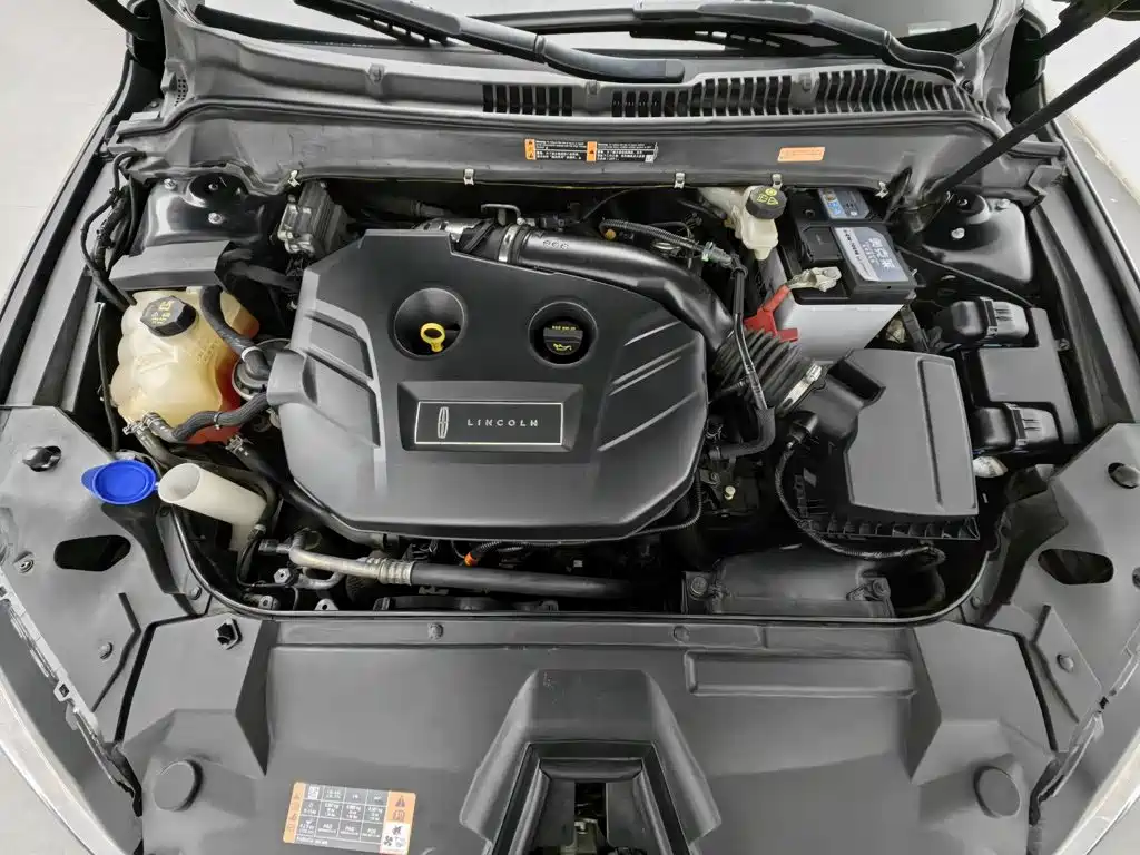 Lincoln MKZ — миниатюра 6
