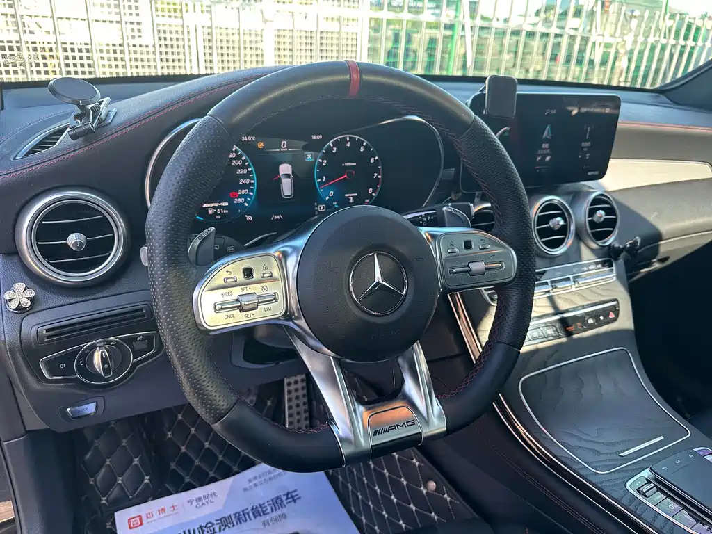 Mercedes-Benz GLC AMG — миниатюра 6