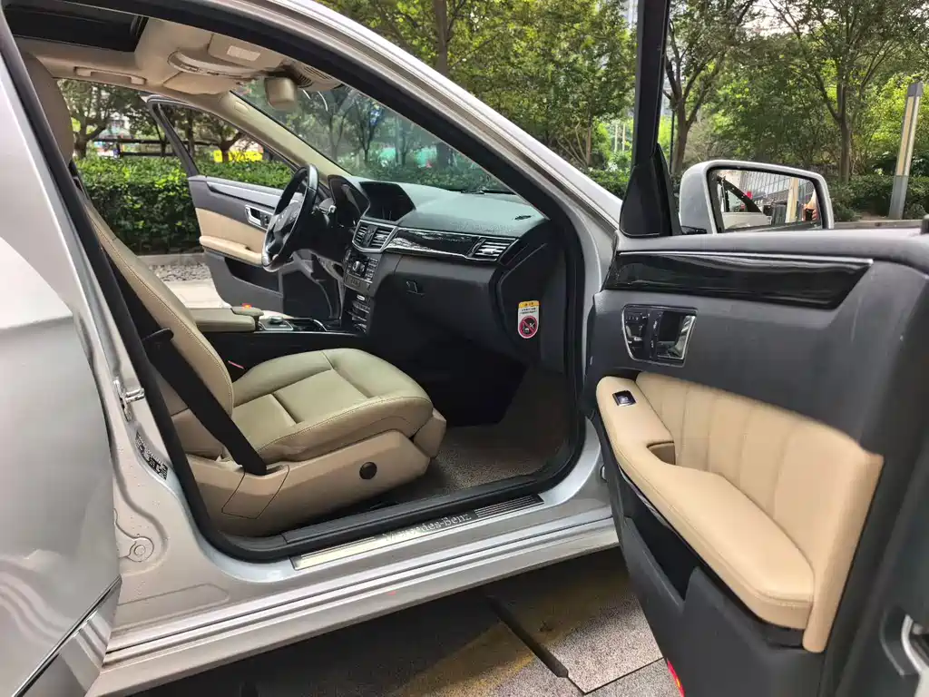 Mercedes-Benz E-Class (Import) — миниатюра 9