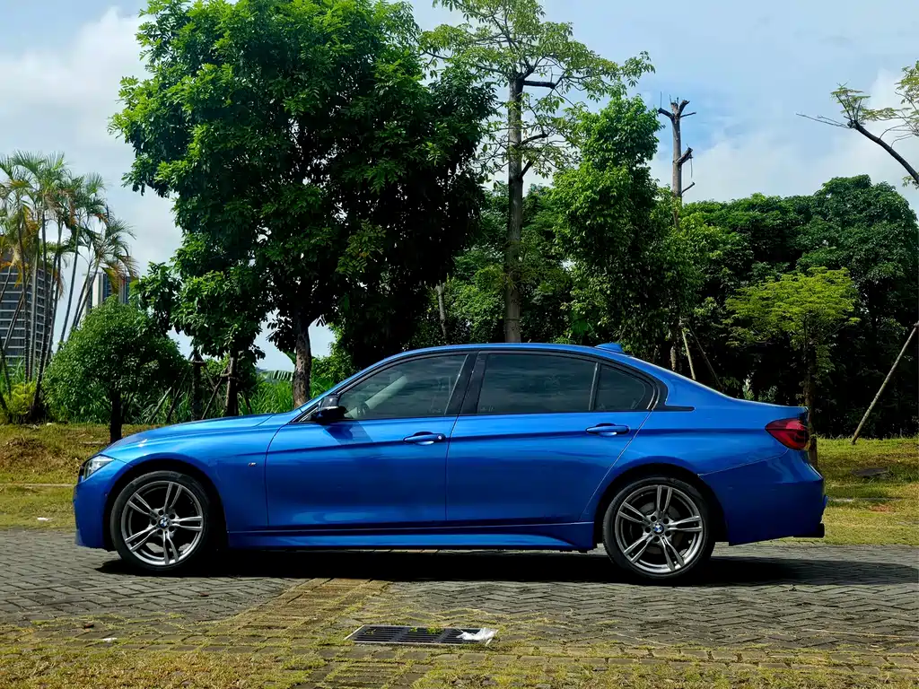 BMW 3 Series — миниатюра 7