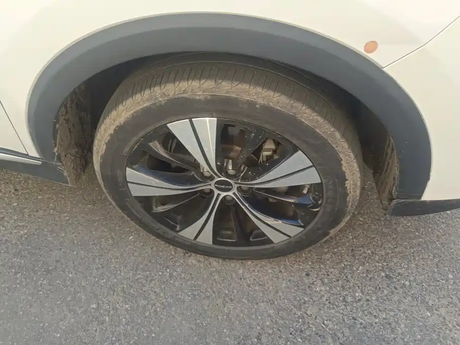 Roewe RX5 — миниатюра 6