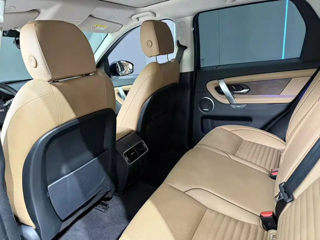 Land Rover Discovery Sport — миниатюра 10