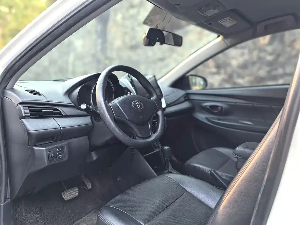 Toyota Vios — миниатюра 8