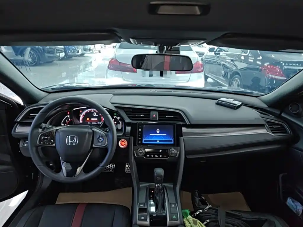 Honda Civic — миниатюра 10