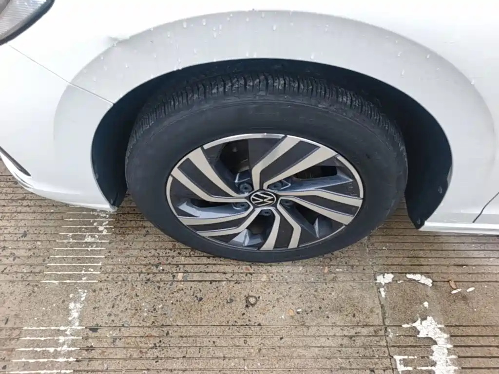 Volkswagen Bora — миниатюра 23