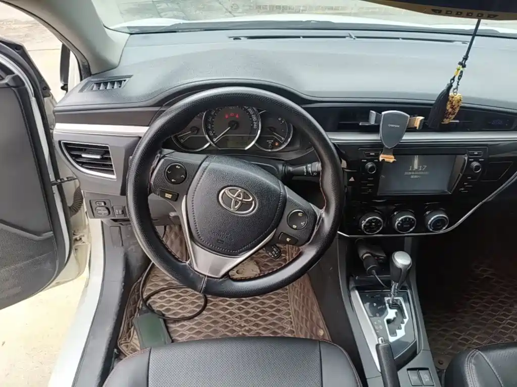 Toyota Corolla — миниатюра 11