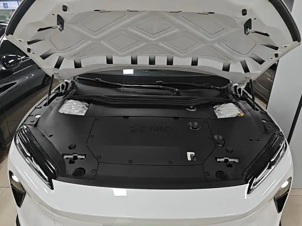 NIO ET5T — миниатюра 20