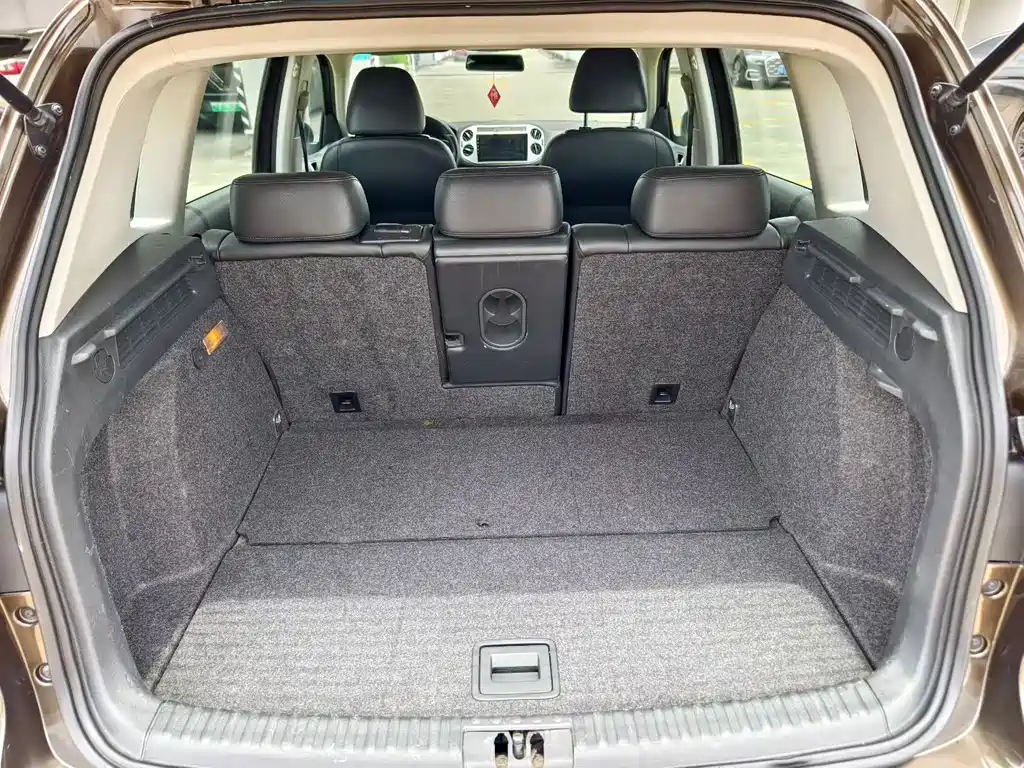 Volkswagen Tiguan — миниатюра 9