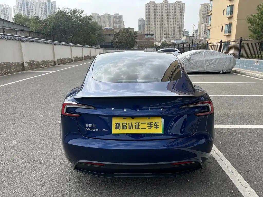 Tesla Model 3 — миниатюра 17